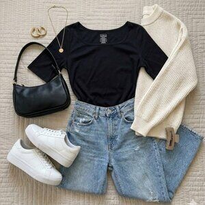 Like New L.L. Bean Black Short Sleeve Top – Medium | Classic & Comfortable